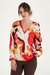 28027-BLUSA SATINADA CON HERRAJE