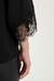 28024-BLUSA DE CREPPE CON PUNTILLA en internet