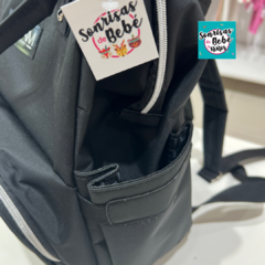 Mochila Maternal Sofi Negra en internet
