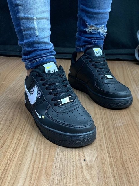 Nike Air max lv8 - Preto na internet