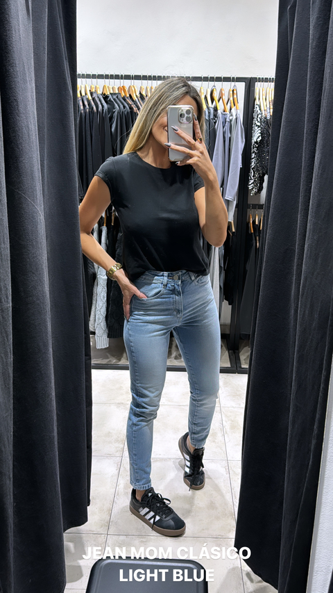 JEAN MOM CLASICO LIGHT BLUE