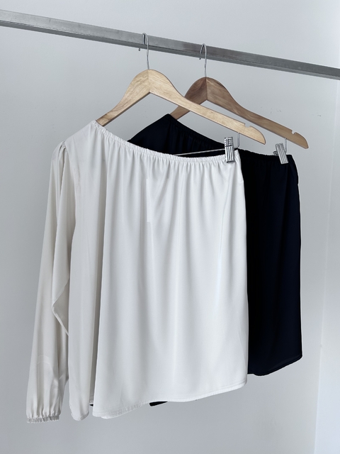 REMERA ASIMÉTRICA
