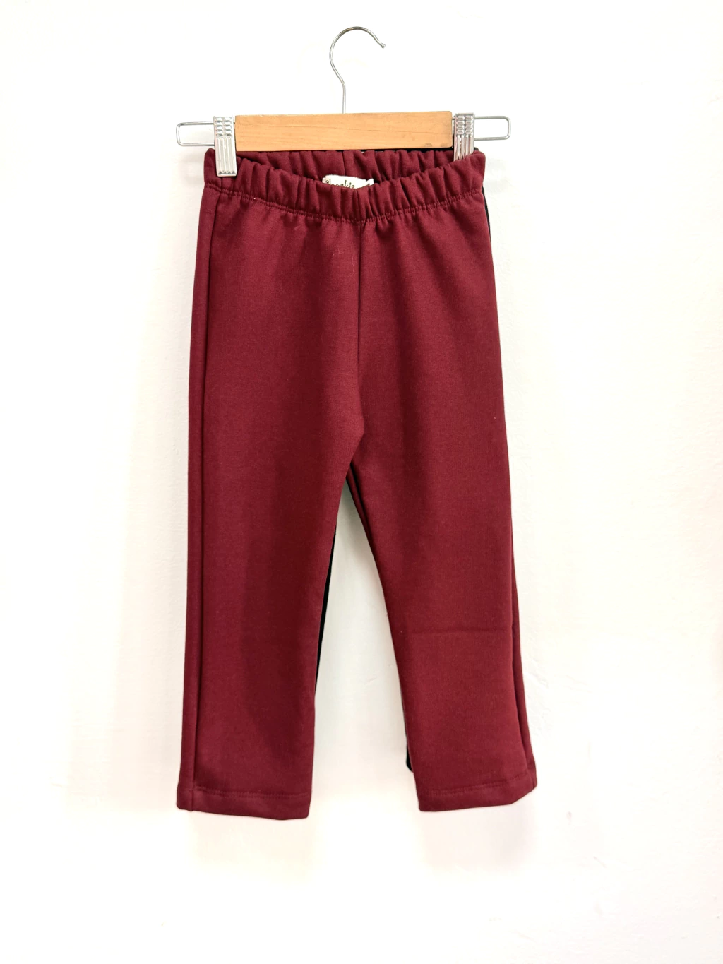 Jogger borgoña