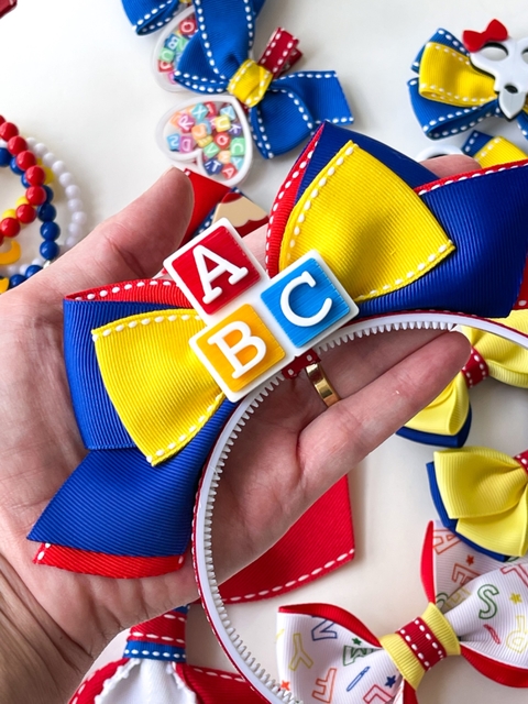 Tiara ABC escolar