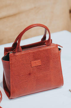 Cartera Lujan hecha en cuero legitimo - comprar online