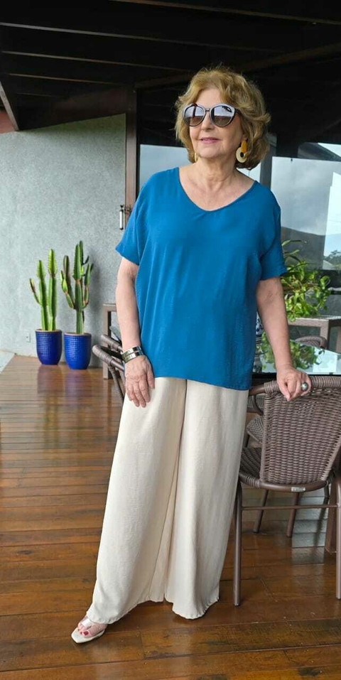 BS-0811 - Blusa tecido Duna azul petroleo decote V