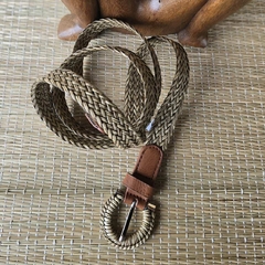 CI-0211- Cinto tresse fininho fivela meia lua, encordoada cor natural - comprar online