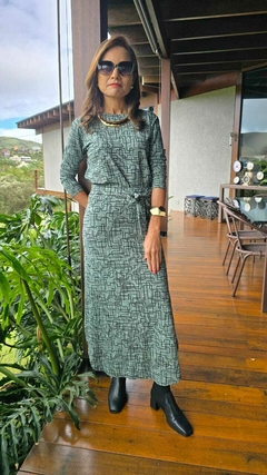 CJ-0191- Conjunto saia e blusa grafismos preto fundo verde - loja online