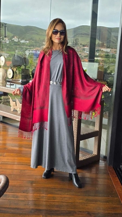 EC-0201- echarpe de viscose vinho discretos desenhos em preto na internet