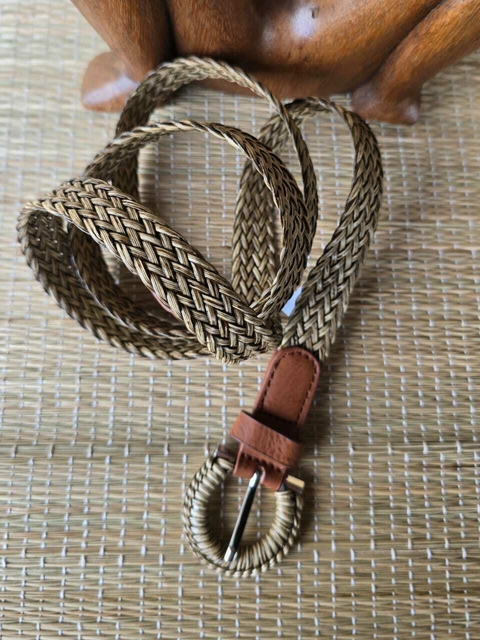 CI-0210- Cinto tresse bem fino fivela meia lua, encordoada cor natural - comprar online