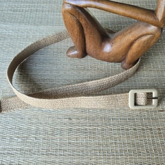 CI-0217- Cinto fino palha com elastico fivela retangular coberta courino cor natural na internet