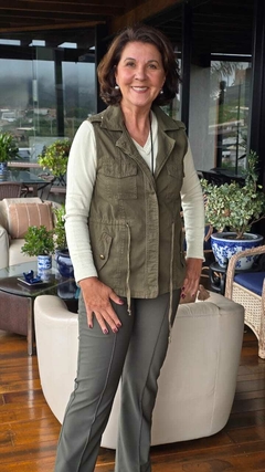 CS-0304 -Colete de brim verde tipo parka - comprar online