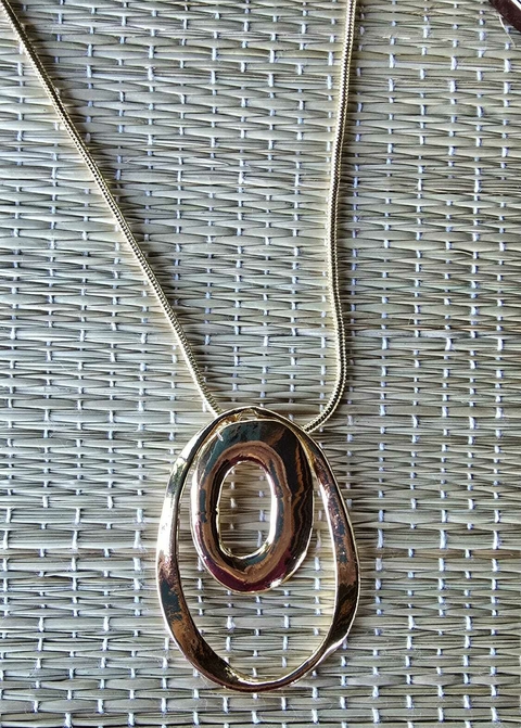 CO-0741 - Colar longo dourado com corrente e pingente 2 pecas ovais circunscritas - comprar online