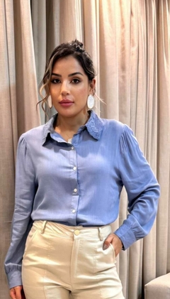 BS-0853 - Camisa , manga longa com gola croche mesma cor, azul jeans - comprar online