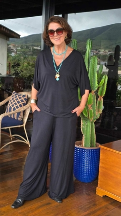 CJ-0190- Conjunto pantalona e blusa viscolycra preta decote V - comprar online