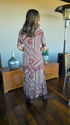 VE-0865- Vestido viscolycra estampa geometrica marrom e off na internet