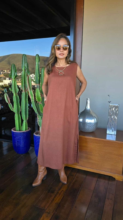 VE-0863- Vestido longo linho tipo regata marrom - comprar online
