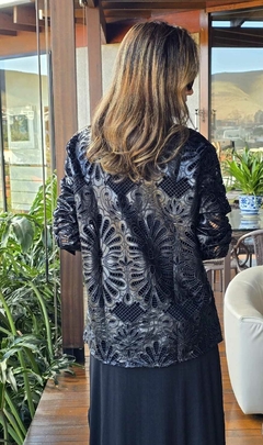 BS-0868 - Camisa preta espetacular em couro sintetico toda bordada a laser - loja online
