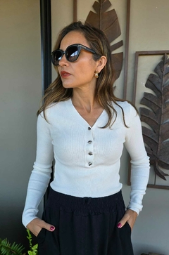 BS-0871B- Blusa tricot lanzinha branca manga longa botões travinha - comprar online