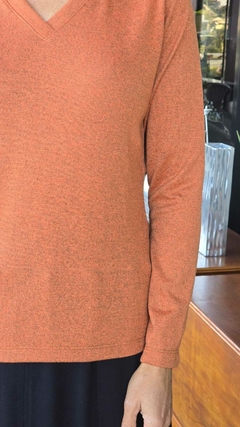 BS-0863 - Blusa em lanzinha terracota decote V - Kelch