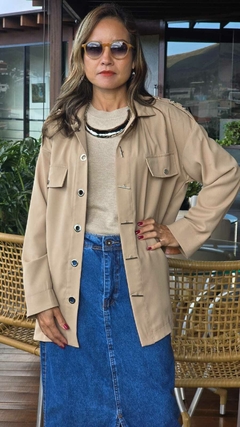 BS-0870 - Blusa tipo camisa, tecido Oxford caqui botoes com travinha super diferentes na internet