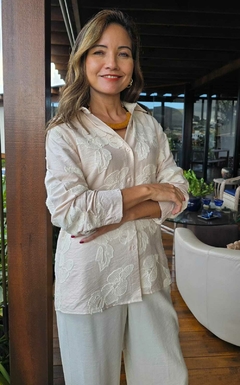 BS-0865 - Camisa toda sedosa tecido devorê off-white - Kelch