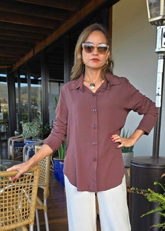 BS-0866 - Camisa marrom detalhe botões na lateral - loja online