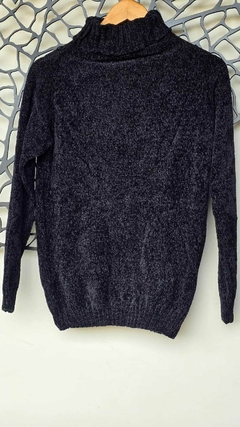 BS-0892- Blusa macia tipo veludinho preta - comprar online
