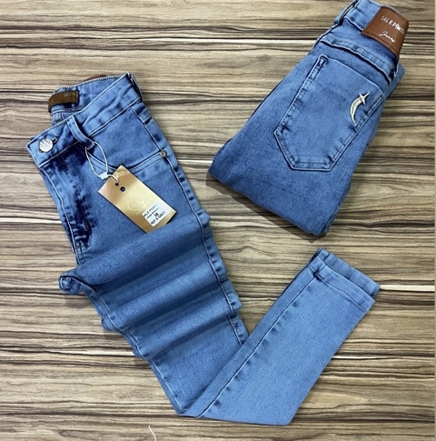 Calça Sal e Pimenta Bordada Premium