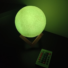 Imagen de Lámpara luna con control remoto y led 16 colores