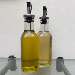Set de aceite y vinagre con vertedor - comprar online