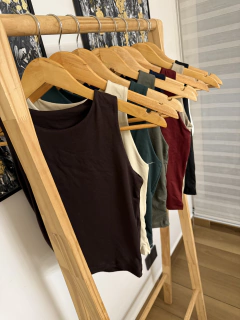 Remera modal Soft MARENAS en internet