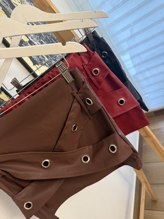 Pollera cuerina DELFINA