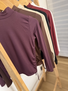 Polera modal Soft con frunce a los costados ANDY - NAISHA