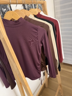 Polera modal Soft con frunce a los costados ANDY - tienda online