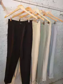Pantalón sastrero con elastico Aspen en internet