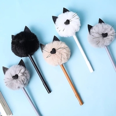 CANETA PELUCIA - Coisa fofa papelaria