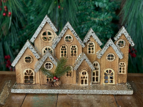 CASINHA ILUMINADA ENFEITE