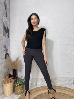 Blusa Preta Pusco - comprar online