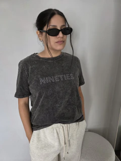 Remera Nineties