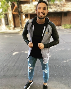 Campera Jogging manga Engomada gris - El Showroom de Ramos Mejia