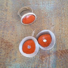 Conjunto de Aros y Anillo Naranja