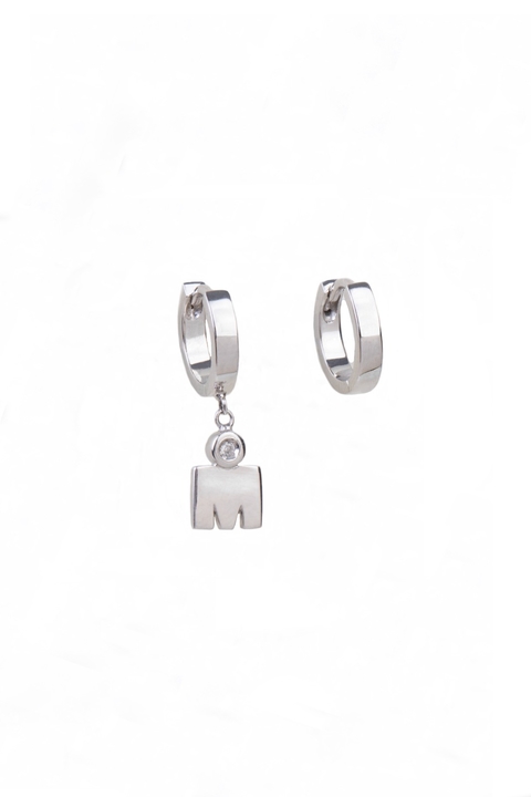 Brinco argola com MDot em Ouro Branco com 1 diamante