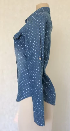 Camisa Azul De Poa Branco - Eagle Rock - Roupas, sapatos e acessórios femininos novos e usados na ROSANA GREEN