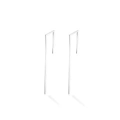 Carlotta Joalheria - Brinco de prata com banho de rodio, com design leve, moderno e minimalista, geometrico, prateado