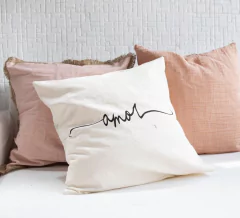 ALMOHADÓN FRASES 50 x 50