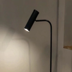 Imagen de LÁMPARA DE PIE NANO