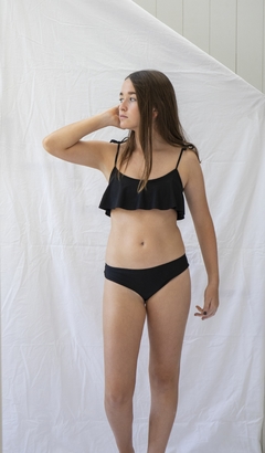 BIKINI EMILIA en internet