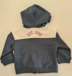 Moletom GAP com capuz e zíper - est. 1969 - comprar online