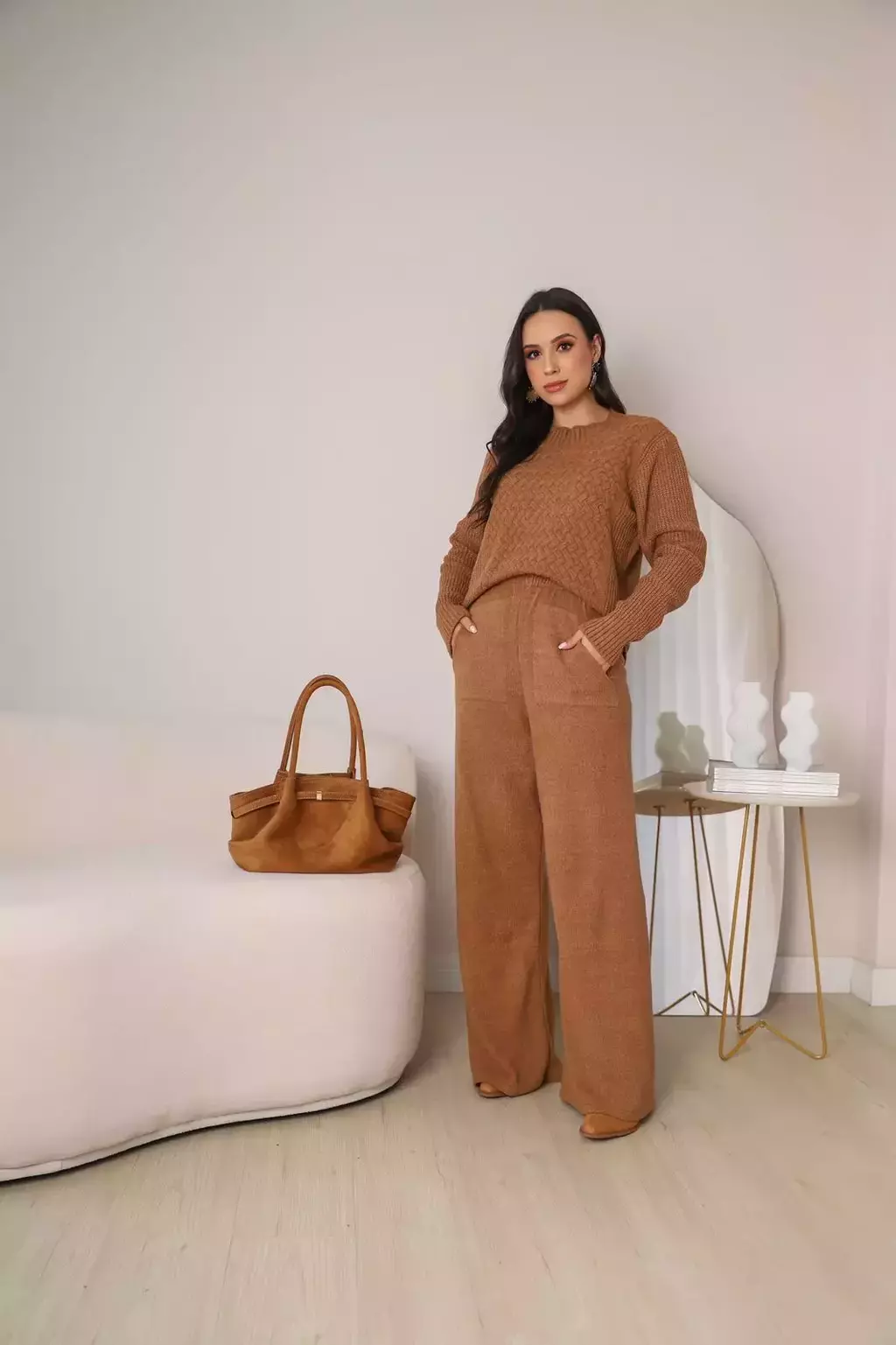 Conjunto blusa e calça cós alto com bolso